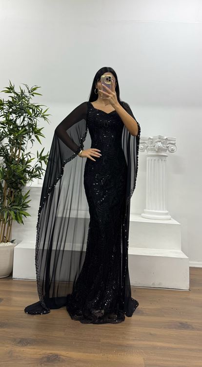 Siyah İşlemeli Pelerinli  Abiye Elbise